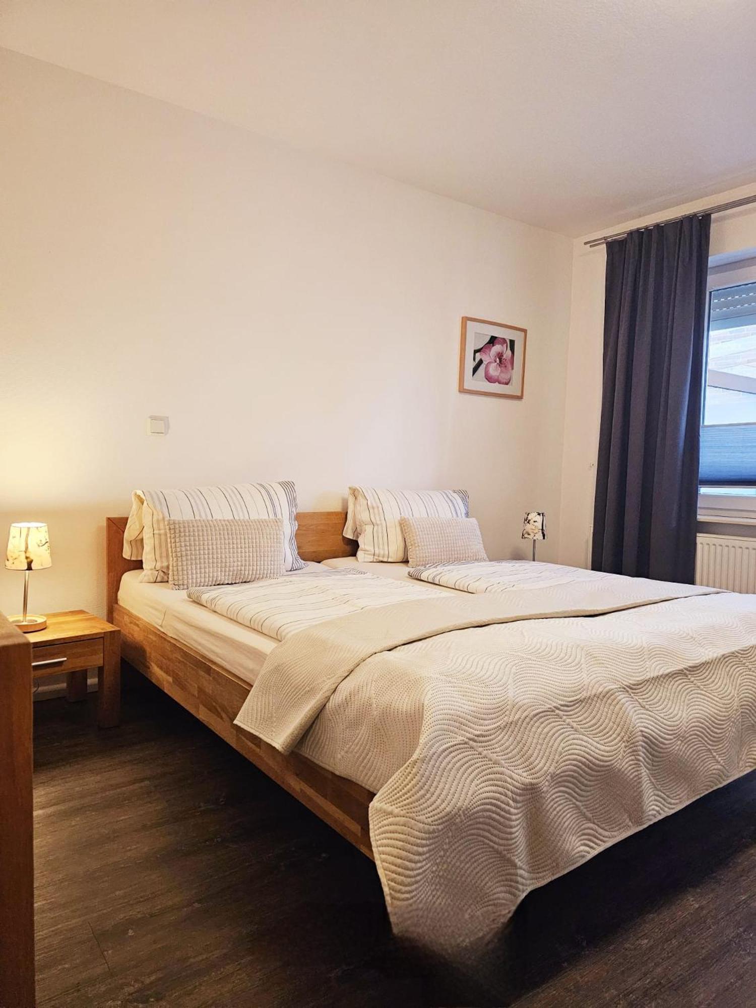Pension Mondlicht Norddeich Норден Экстерьер фото