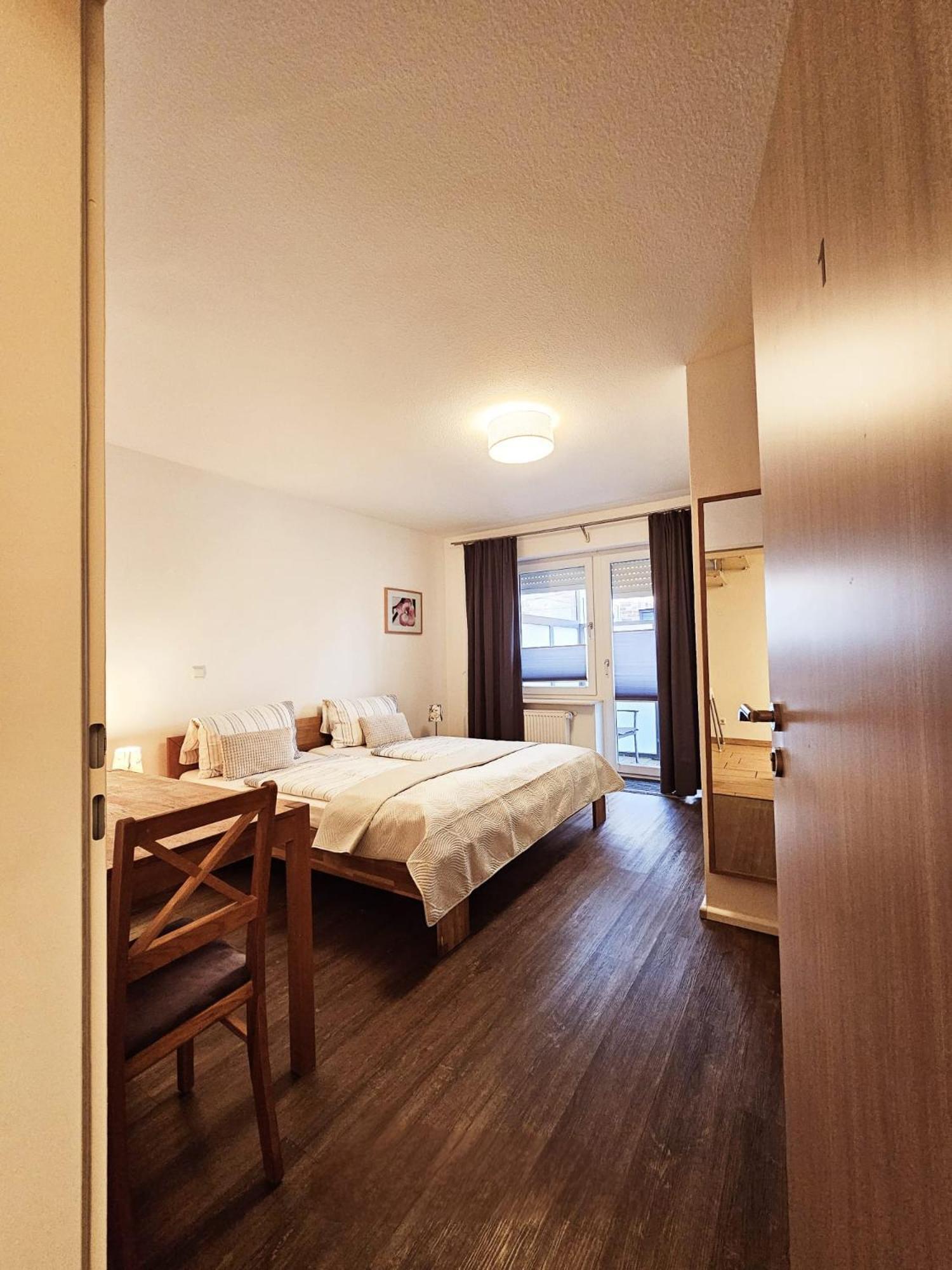 Pension Mondlicht Norddeich Норден Экстерьер фото