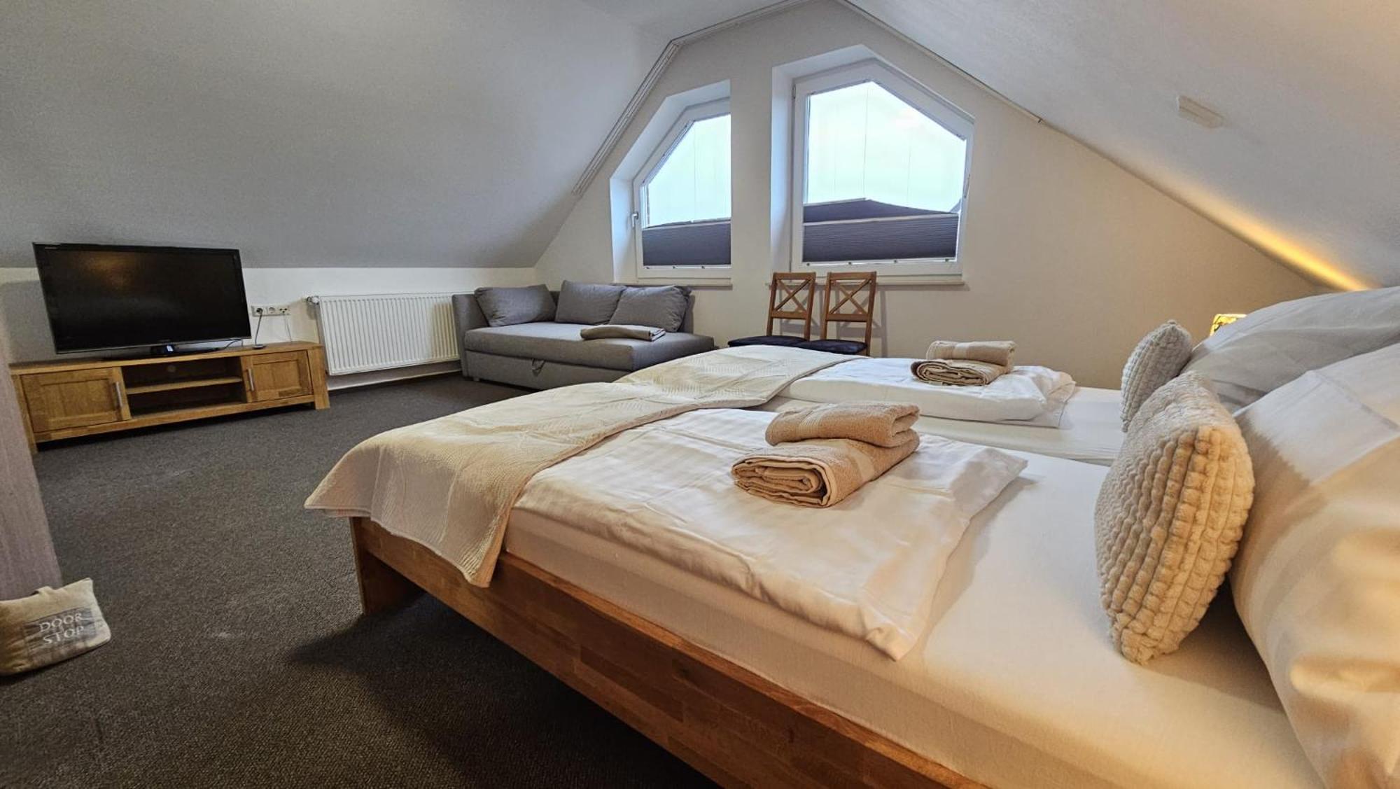 Pension Mondlicht Norddeich Норден Экстерьер фото